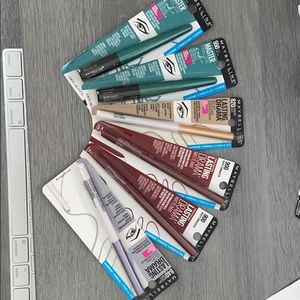 Private Sale- Multiple Maybelline Eye Liners!